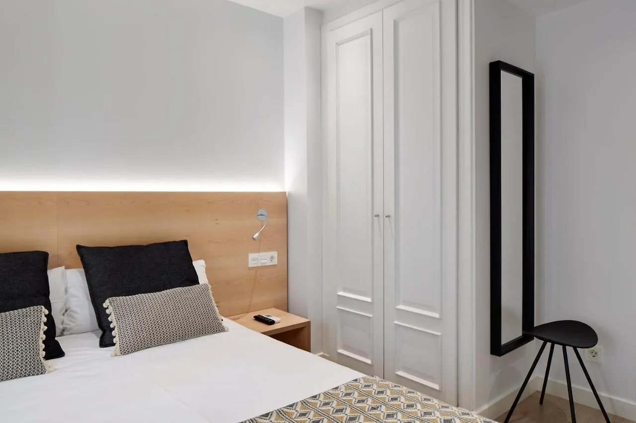 Hostal Arriazu Pamplona 2*,  Spanien