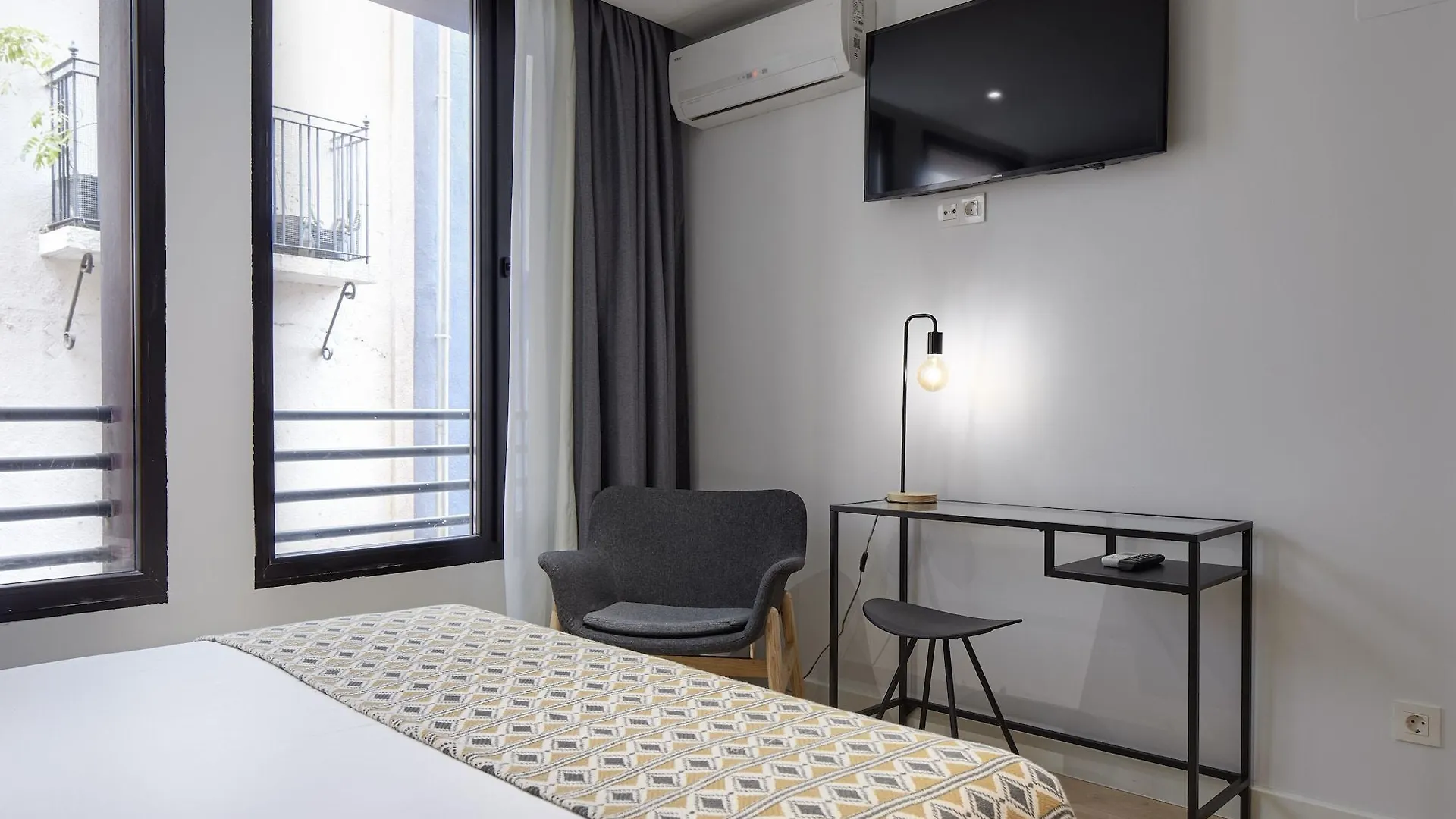 Hostal Arriazu Pamplona Hotell