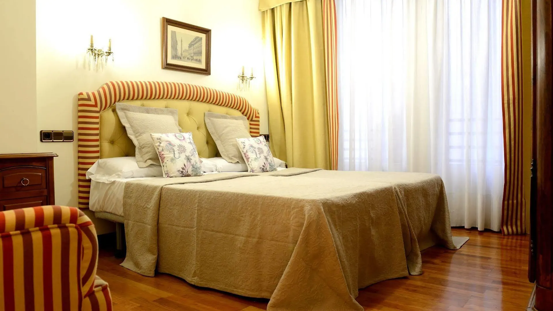 ** Hotell Hostal Arriazu Pamplona Spanien