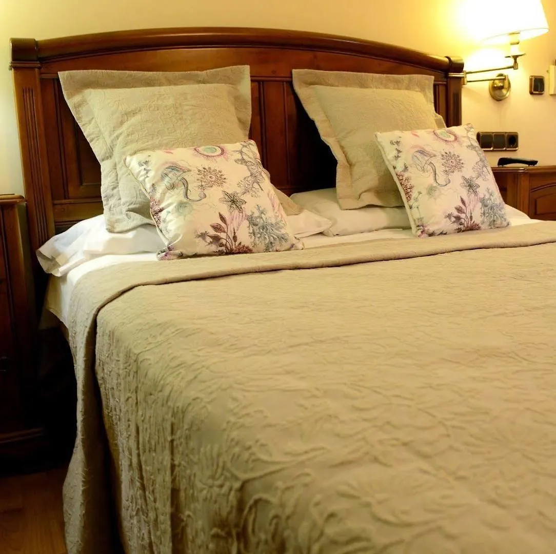 Hostal Arriazu Pamplona Hotell