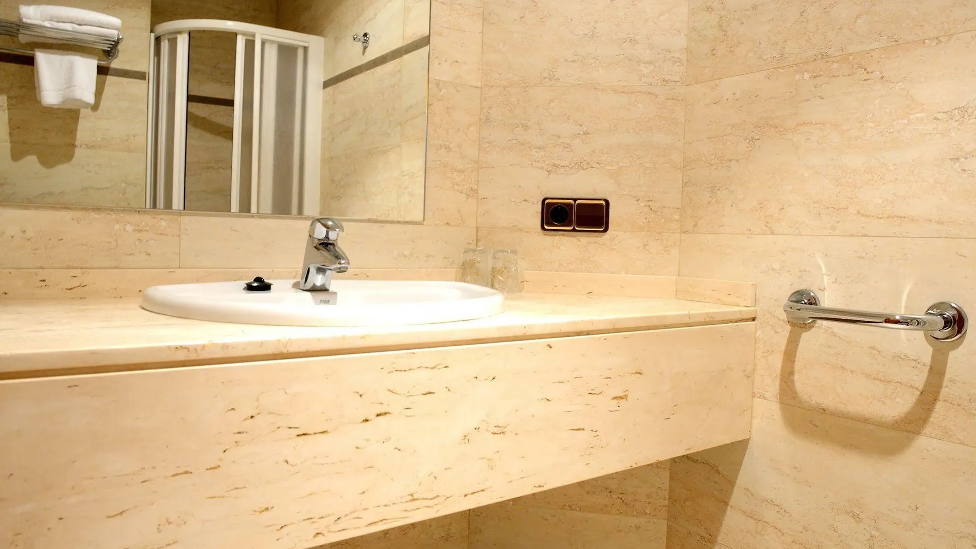 Hostal Arriazu Pamplona 2*,  Spanien