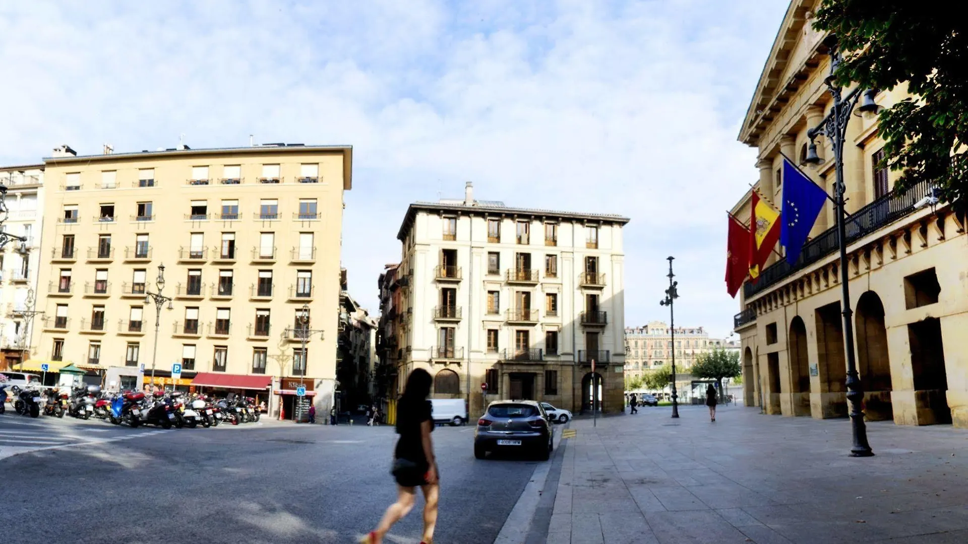 Hostal Arriazu Pamplona Hotell