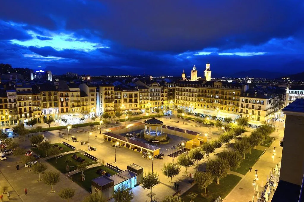 Hostal Arriazu Pamplona 2*,